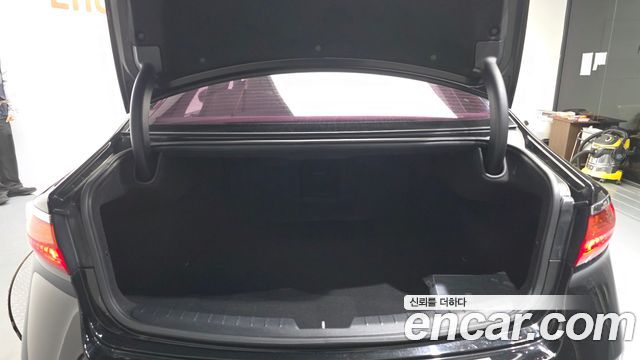 Kia K7 2018 — photo 26