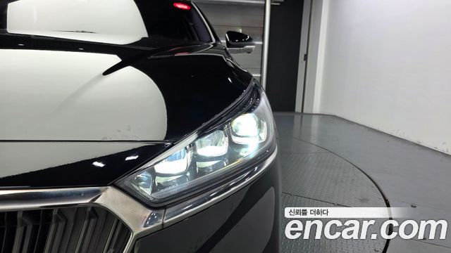 Kia K7 2018 — photo 8