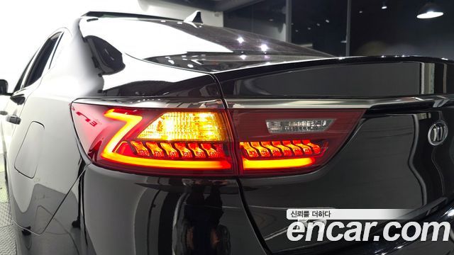 Kia K7 2018 — photo 9