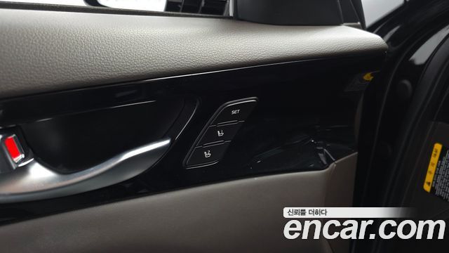Kia K7 2018 — photo 34