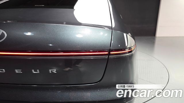 Hyundai Grandeur 2023 — photo 9