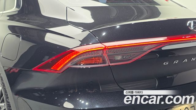 Hyundai Grandeur 2023 — photo 9