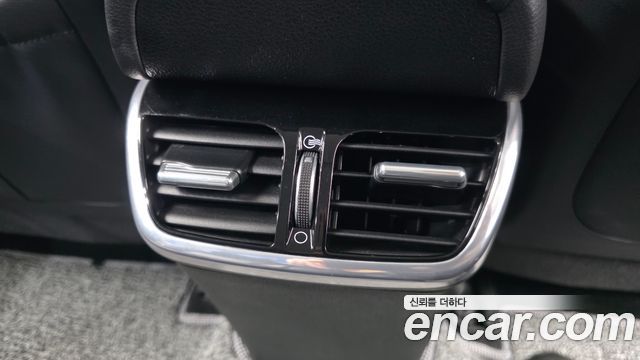 Hyundai Grandeur 2023 — photo 32
