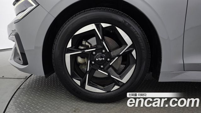 Kia K5 2025 — photo 5