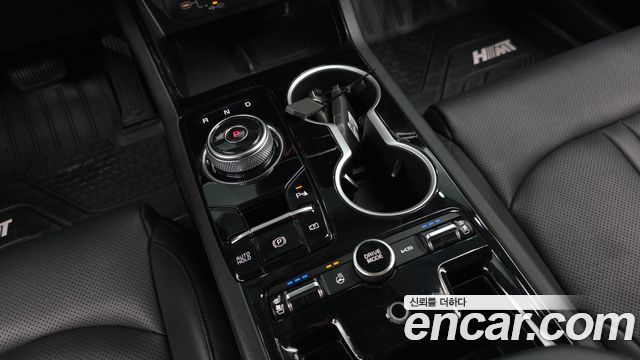 Kia K5 2025 — photo 12