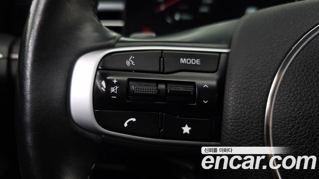 Kia K5 2025 — photo 28