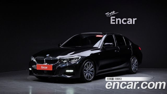 BMW 3-Series 2021 — photo 30