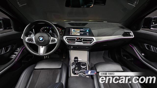 BMW 3-Series 2021 — photo 10