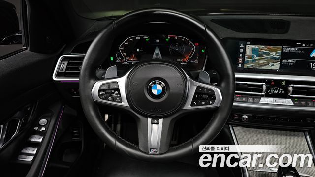BMW 3-Series 2021 — photo 19