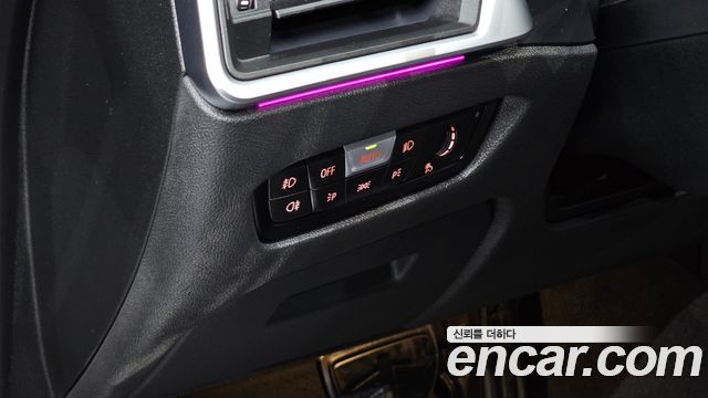 BMW 3-Series 2021 — photo 20