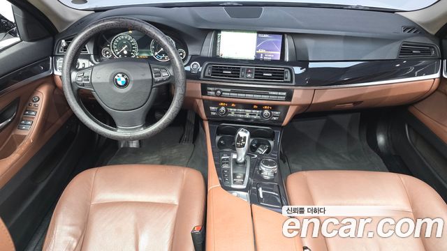 BMW 5-Series 2016 — photo 7