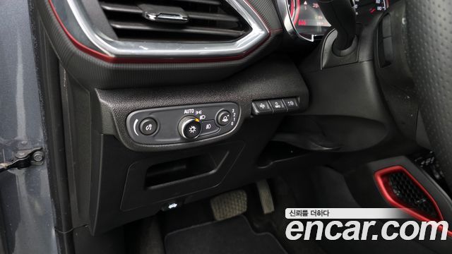 Chevrolet Korea Trailblazer 2022 — photo 28