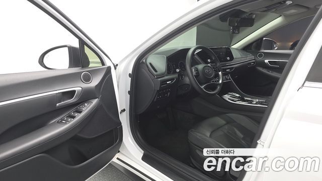 Hyundai Sonata 2021 — photo 13