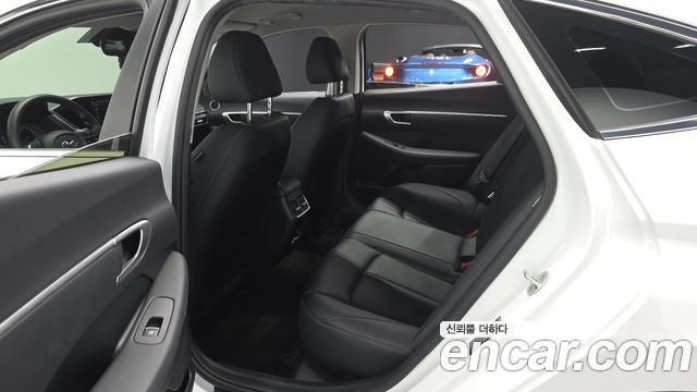 Hyundai Sonata 2021 — photo 17