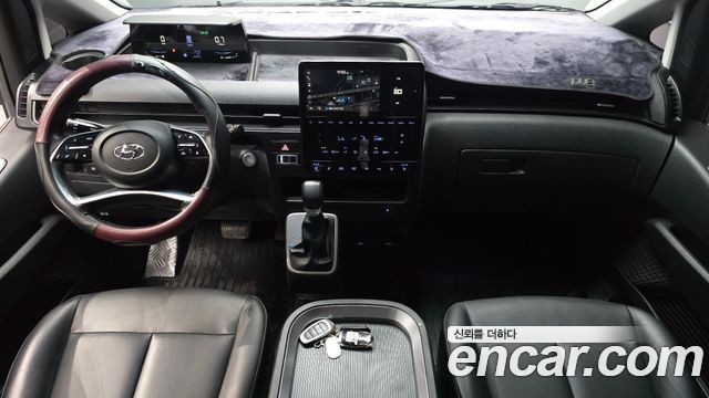 Hyundai Staria 2023 — photo 10