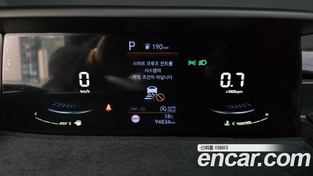 Hyundai Staria 2023 — photo 11