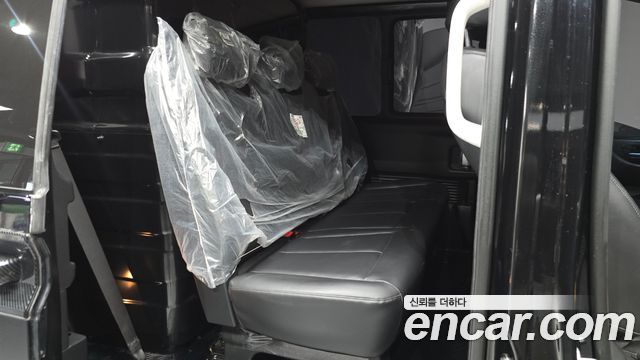 Hyundai Staria 2023 — photo 18