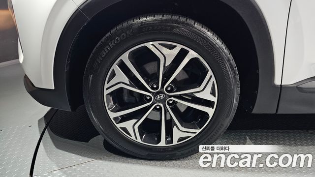 Hyundai Santafe 2019 — photo 5