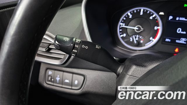 Hyundai Santafe 2019 — photo 23