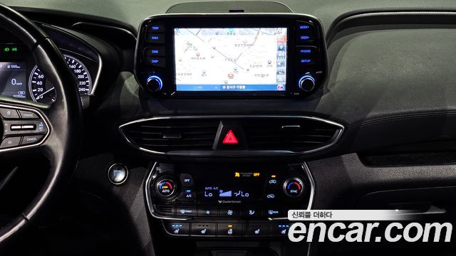 Hyundai Santafe 2019 — photo 26