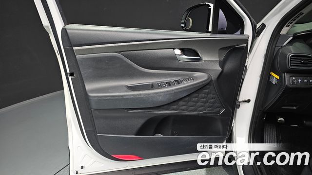 Hyundai Santafe 2019 — photo 14