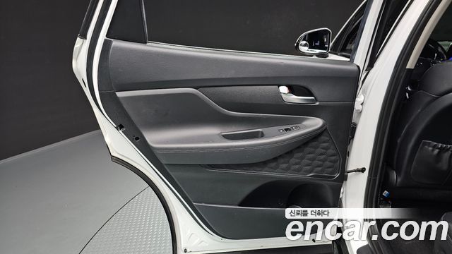 Hyundai Santafe 2019 — photo 15