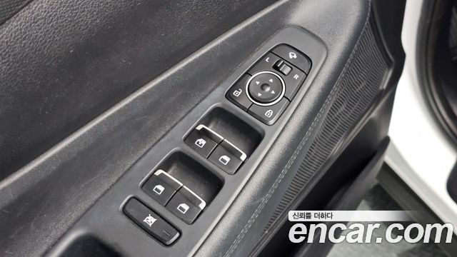 Hyundai Santafe 2019 — photo 30