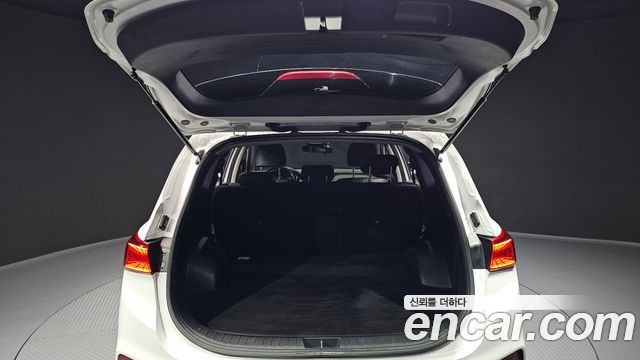 Hyundai Santafe 2019 — photo 34