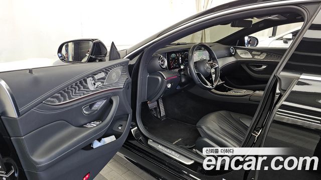 Mercedes-Benz CLS-Class 2023 — photo 13