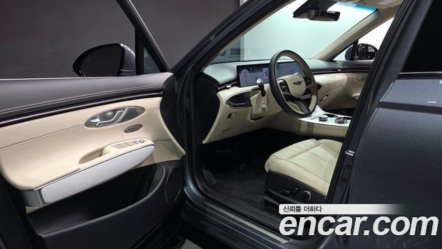Genesis GV70 2025 — photo 13