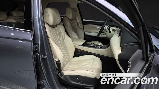 Genesis GV70 2025 — photo 17