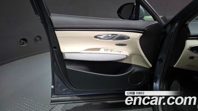 Genesis GV70 2025 — photo 14