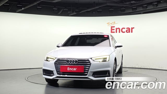 Audi A4 2019 — photo 3