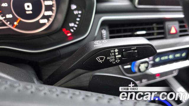 Audi A4 2019 — photo 29