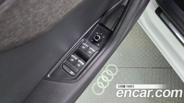Audi A4 2019 — photo 30