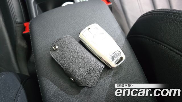Audi A4 2019 — photo 31