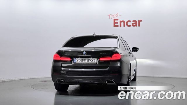 BMW 5-Series 2022 — photo 4
