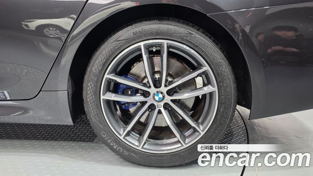 BMW 5-Series 2022 — photo 5