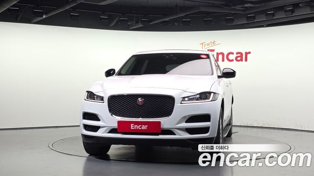Jaguar F-PACE 2017 — photo 3