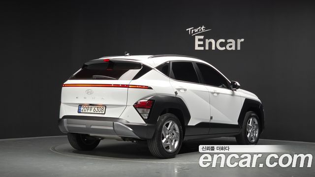 Hyundai Kona 2023 — photo 2