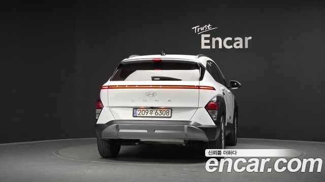 Hyundai Kona 2023 — photo 4
