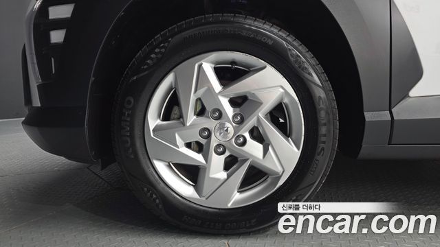 Hyundai Kona 2023 — photo 5