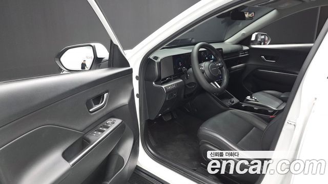 Hyundai Kona 2023 — photo 13