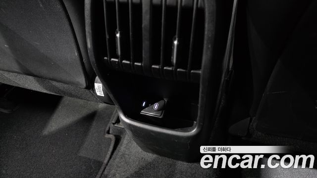 Hyundai Kona 2023 — photo 34