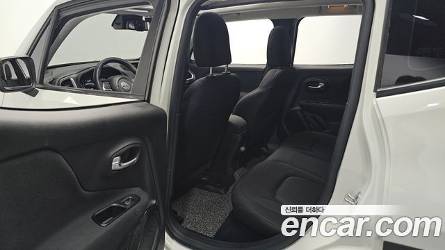 Jeep Renegade 2020 — photo 18