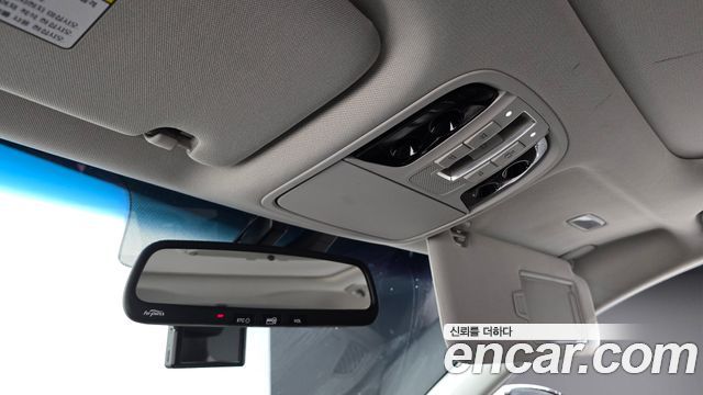 Kia K7 2016 — photo 17