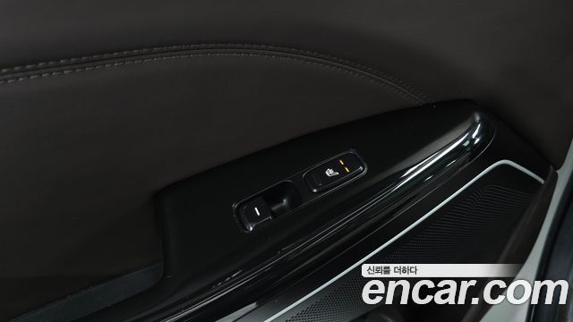 Kia K7 2016 — photo 20