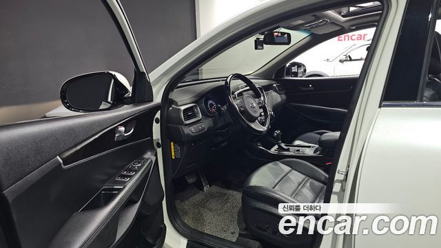 Kia Sorento 2016 — photo 13