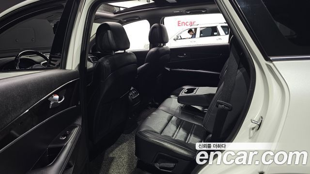 Kia Sorento 2016 — photo 17