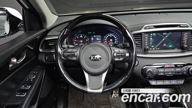 Kia Sorento 2016 — photo 18